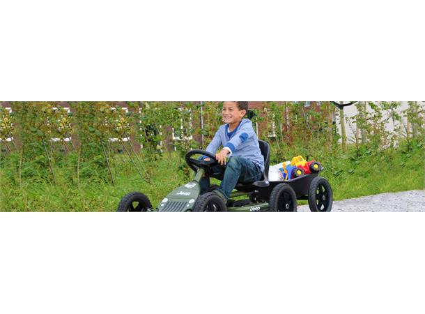 Jeep® Junior Pedal Go-kart Tråbil for 3-8 år
