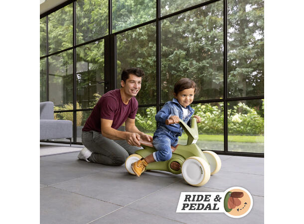 BERG GO² Retro Green gåbil Gåbil med pedaler for 10 til 30 mnd. 